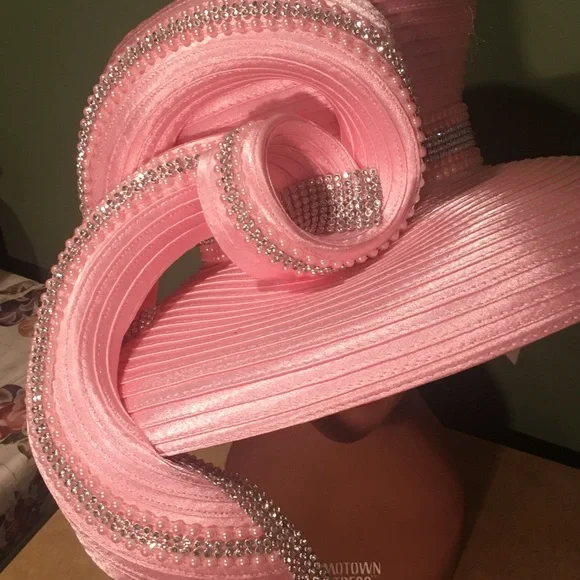 New CHARM NY EXOTIC CLASSY PINK HAT w SPARKLING RHINESTONES